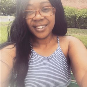 Meet your Posher, Louvenia